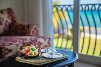 Jewel Paradise Cove Beach Resort & Spa