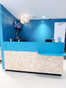 Hotel Kyriad Direct Moulins Sud