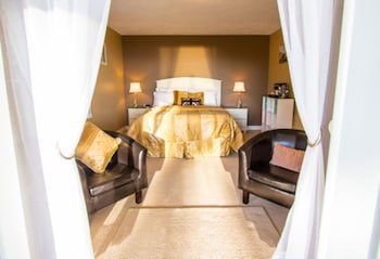 Rae Leigh Heights B & B