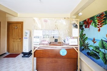 White Shamrock Beach Hotel