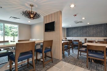 Fairfield Inn & Suites Charlotte Arrowood