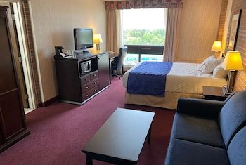 Ramada by Wyndham Lethbridge