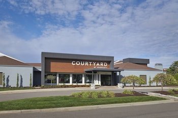 Courtyard Detroit Troy