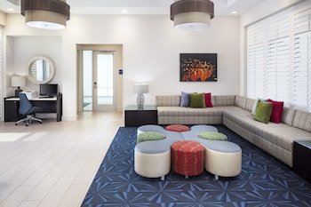 Star Suites By Riverside Theatre