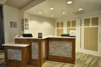 Homewood Suites by Hilton Phoenix-Biltmore