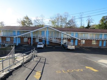 Boone trail inn