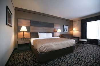 Quality Inn & Suites University