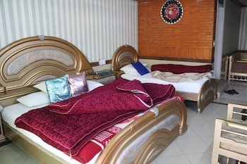 Taj Mahal Hotel Murree
