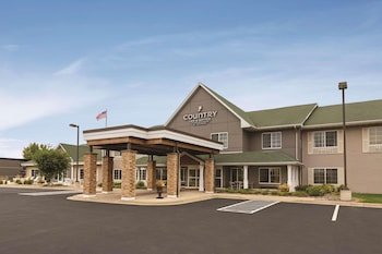 Country Inn & Suites by Radisson, Willmar, MN