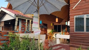 Muangchaem House