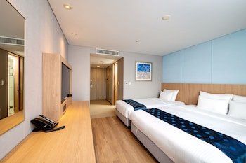 Militopia Hotel