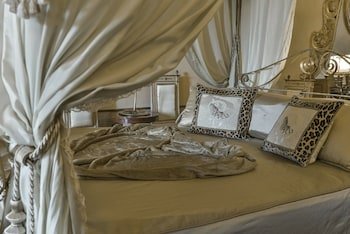 Residenze d'Epoca Palazzo Coli Bizzarrini