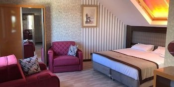 Demosan Inn Hotel