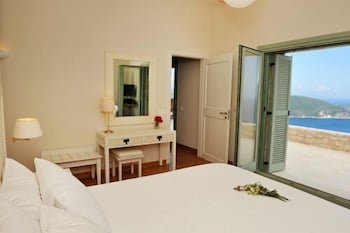 Urania Lux Villas