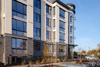 Reside Navy Yard Wyndham Residence