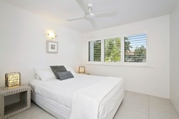Noosa Shores Resort & Apartments