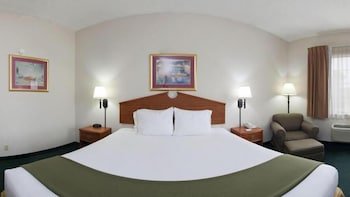 Holiday Inn Express & Suites Vinita