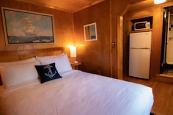 Anchor Inn Resort