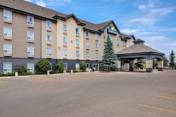 Days Inn by Wyndham Medicine Hat