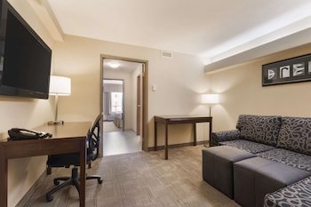 Days Inn by Wyndham Medicine Hat