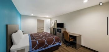 Super 8 by Wyndham Wichita Falls