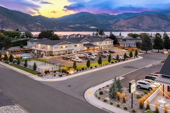 Manson Bay Suites