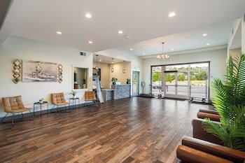 Manson Bay Suites