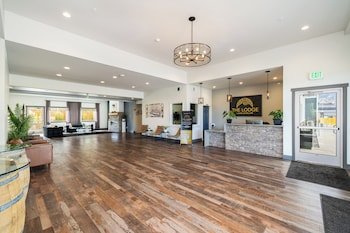 Manson Bay Suites