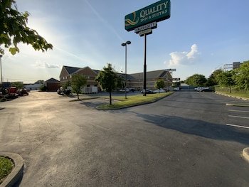 Quality Inn & Suites University - Airport