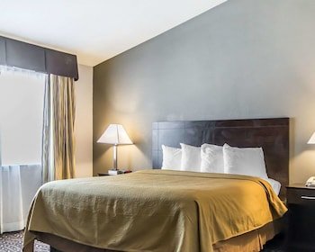 Quality Inn & Suites University - Airport