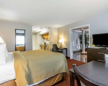 Quality Inn & Suites University - Airport