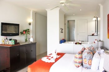 Calabash Cove Resort & Spa