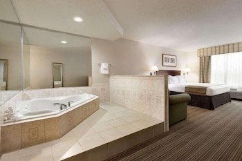Country Inn & Suites by Radisson, Kingsland, GA