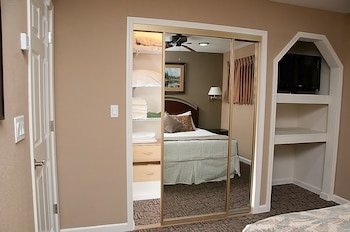 Beachcomber Inn