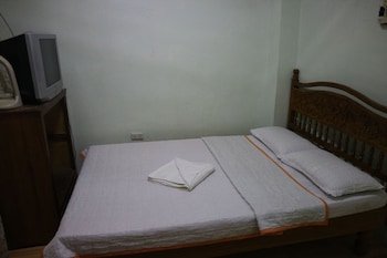 Miles Eyc Pension House