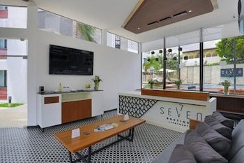 Seven Boutique Apartments