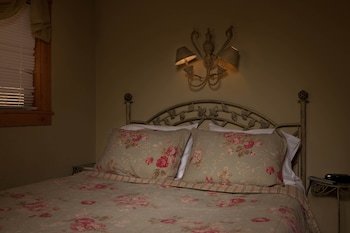 Idyllwild Bunkhouse