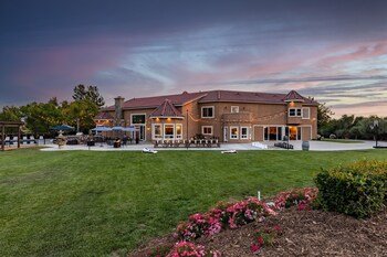 Wilson Creek Winery and Vineyards - Wilson Creek Manor