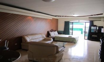Natalia Hotel