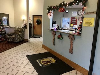 Super 8 by Wyndham Union Gap Yakima Area