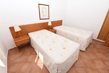 O Monte Dos Avos Village