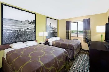 Super 8 by Wyndham Marietta