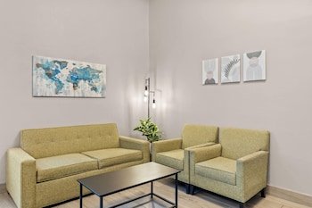 Super 8 by Wyndham Watertown WI