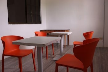 Lucky Home Hotel And Apartment