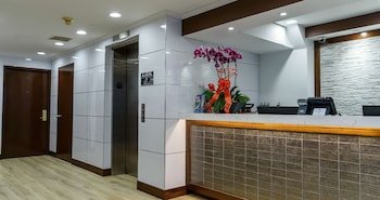 Flushing Central Hotel