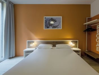 Hotel Nologo