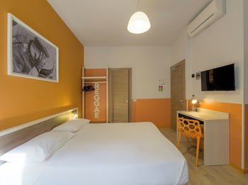 Hotel Nologo