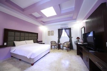 Woodland Resort