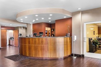 Comfort Suites