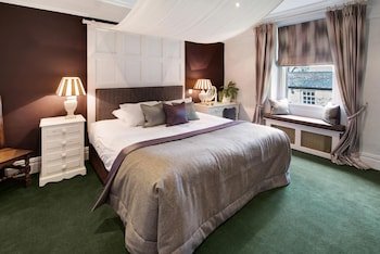 Hipping Hall Hotel & Restaurant